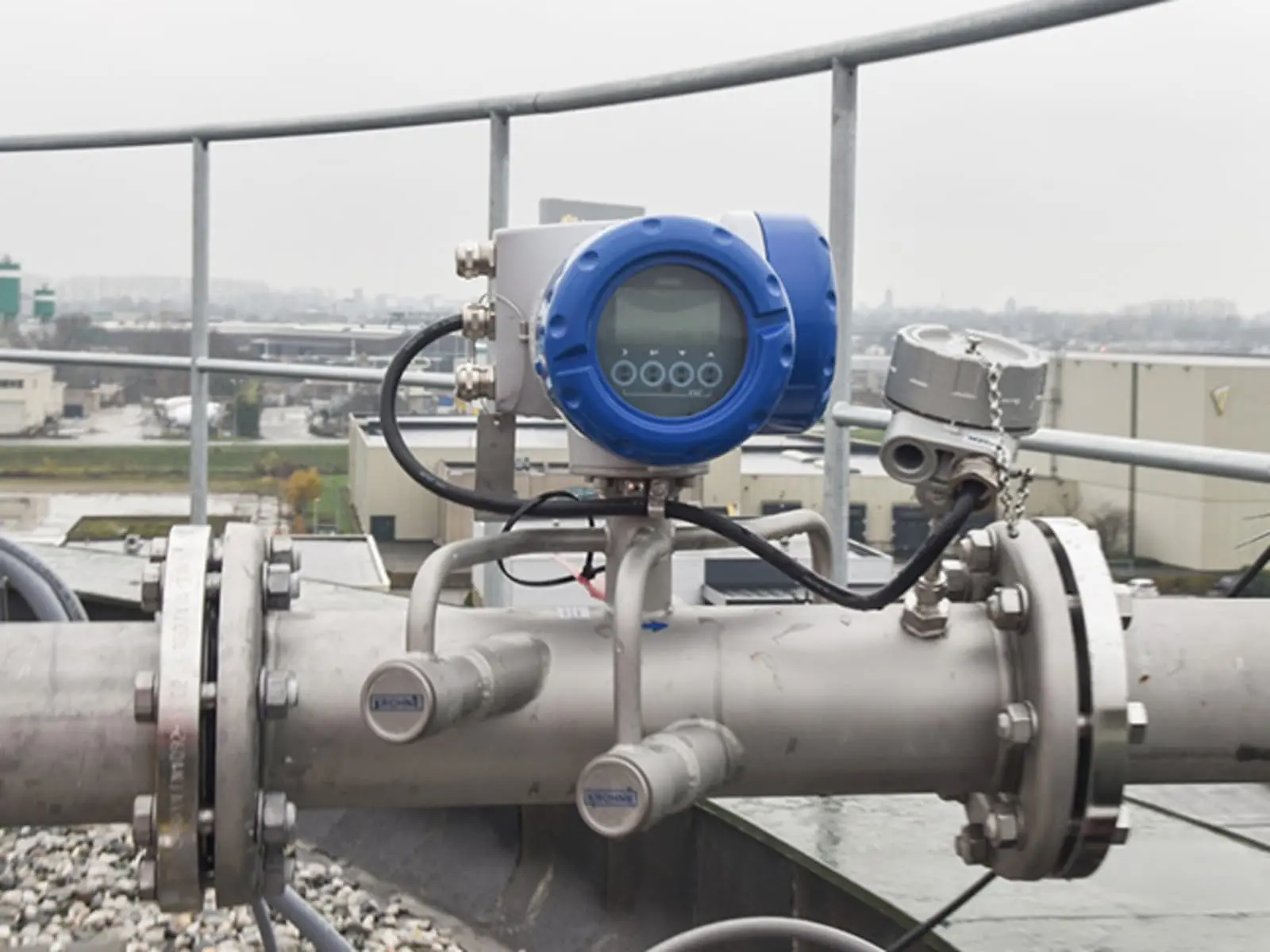 Ứng dụng đồng hồ đo lưu lượng Optisonic 7300 Biogas vào đường ống