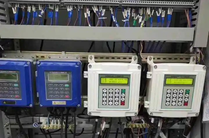 Ứng dụng đồng hồ đo lưu lượng sữa siêu âm vào đường ống