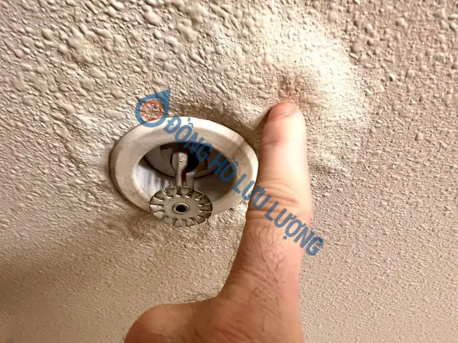 Dấu hiệu nhận biết đồng hồ nước tăng đột biến