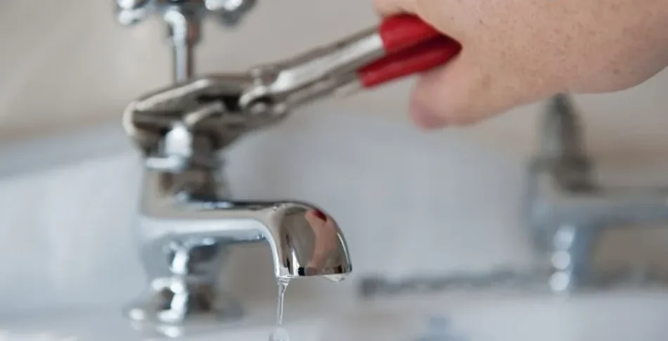 Nguồn nước yếu, áp lực thấp