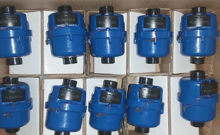 Mua đồng hồ nước lắp đứng ở đâu uy tín, chính hãng?